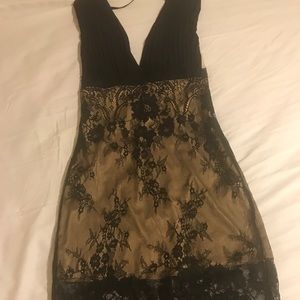BEBE DRESS